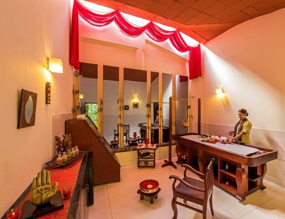 The Windflower Resort & Spa, Mysore Bagian luar foto