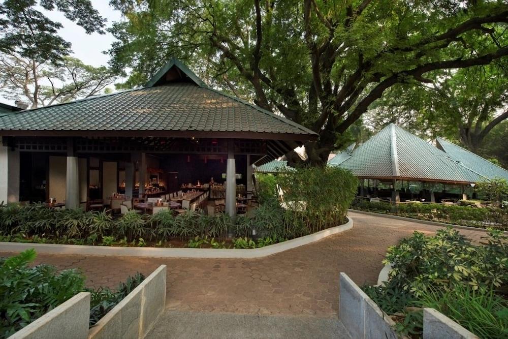 The Windflower Resort & Spa, Mysore Bagian luar foto