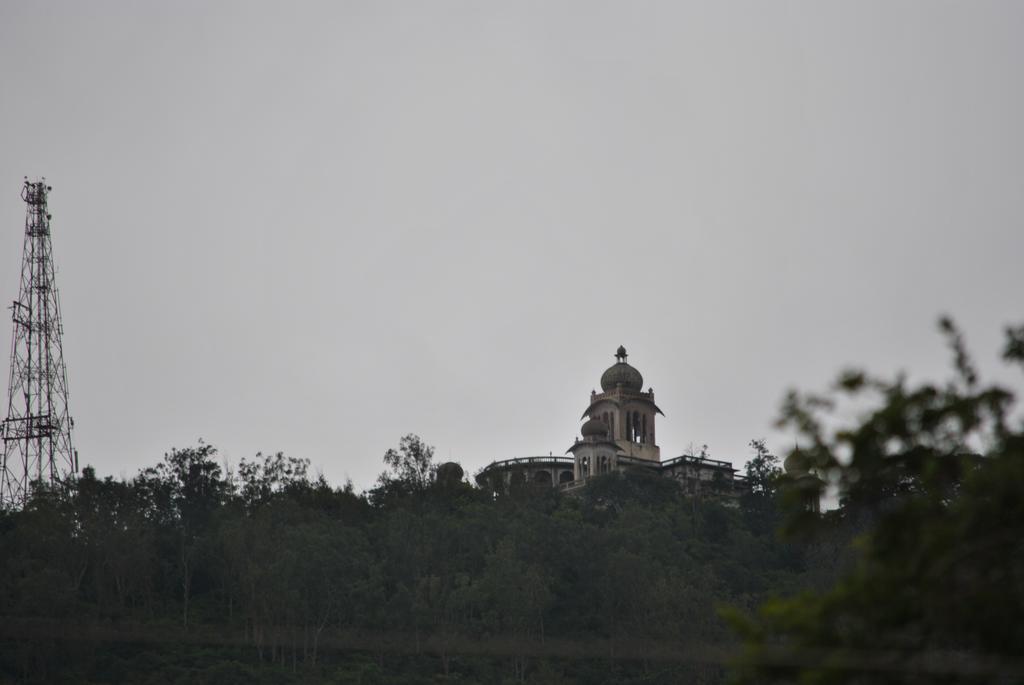 The Windflower Resort & Spa, Mysore Bagian luar foto