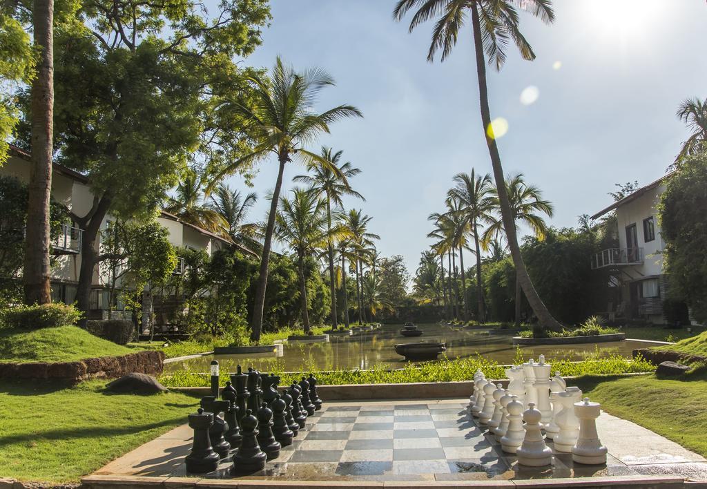 The Windflower Resort & Spa, Mysore Bagian luar foto