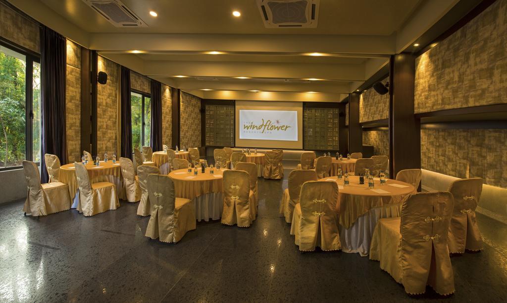 The Windflower Resort & Spa, Mysore Bagian luar foto