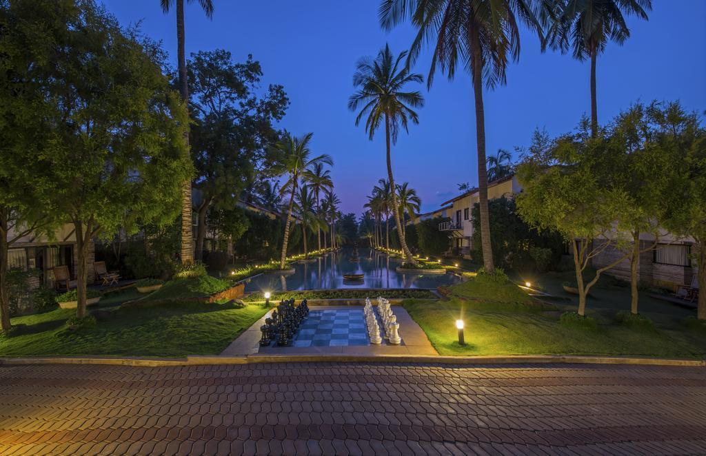 The Windflower Resort & Spa, Mysore Bagian luar foto