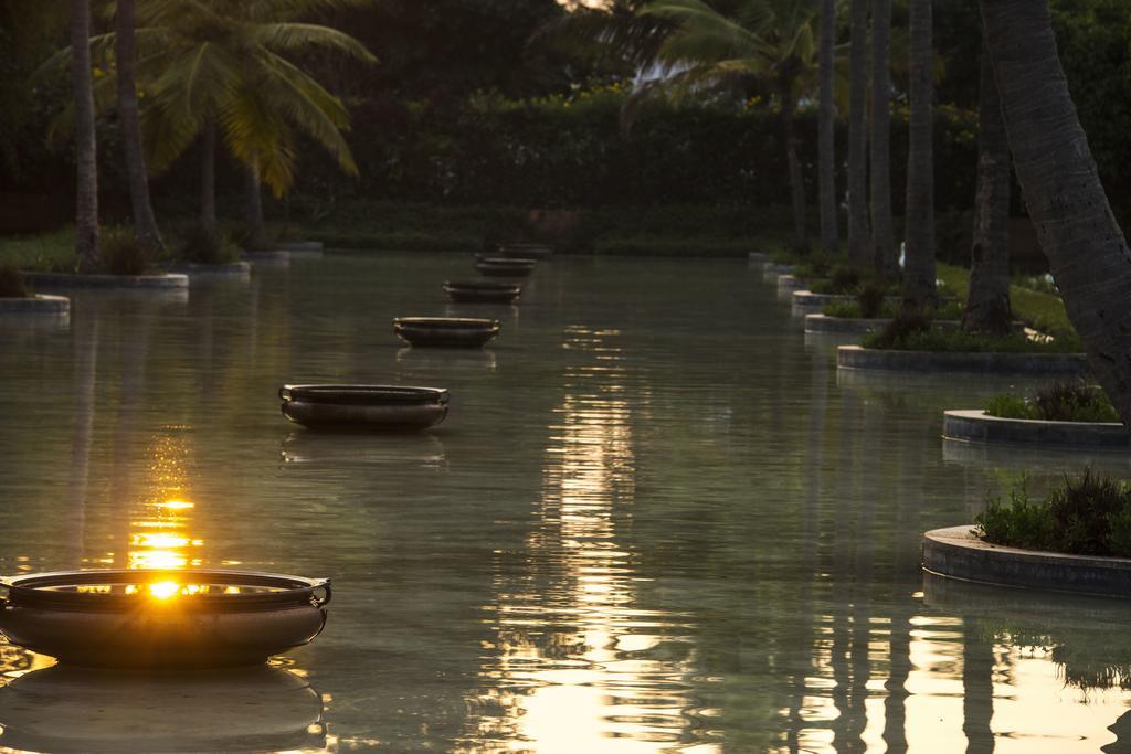 The Windflower Resort & Spa, Mysore Bagian luar foto
