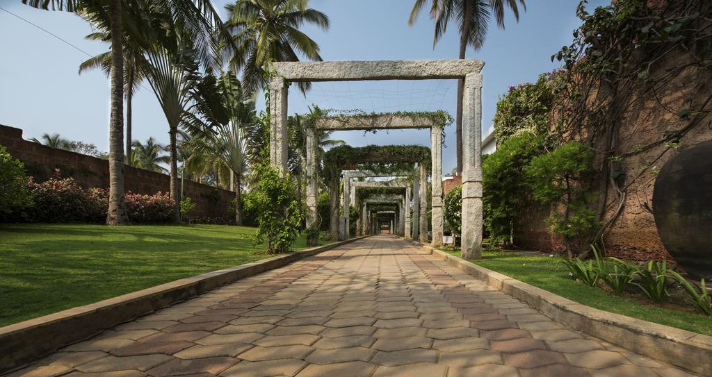 The Windflower Resort & Spa, Mysore Bagian luar foto