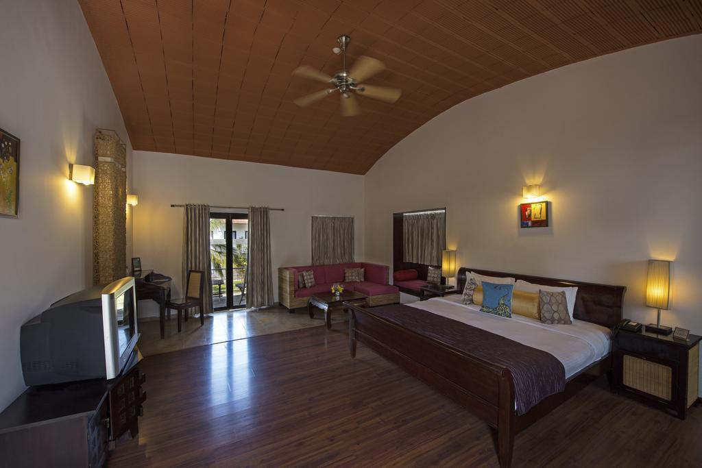 The Windflower Resort & Spa, Mysore Bagian luar foto