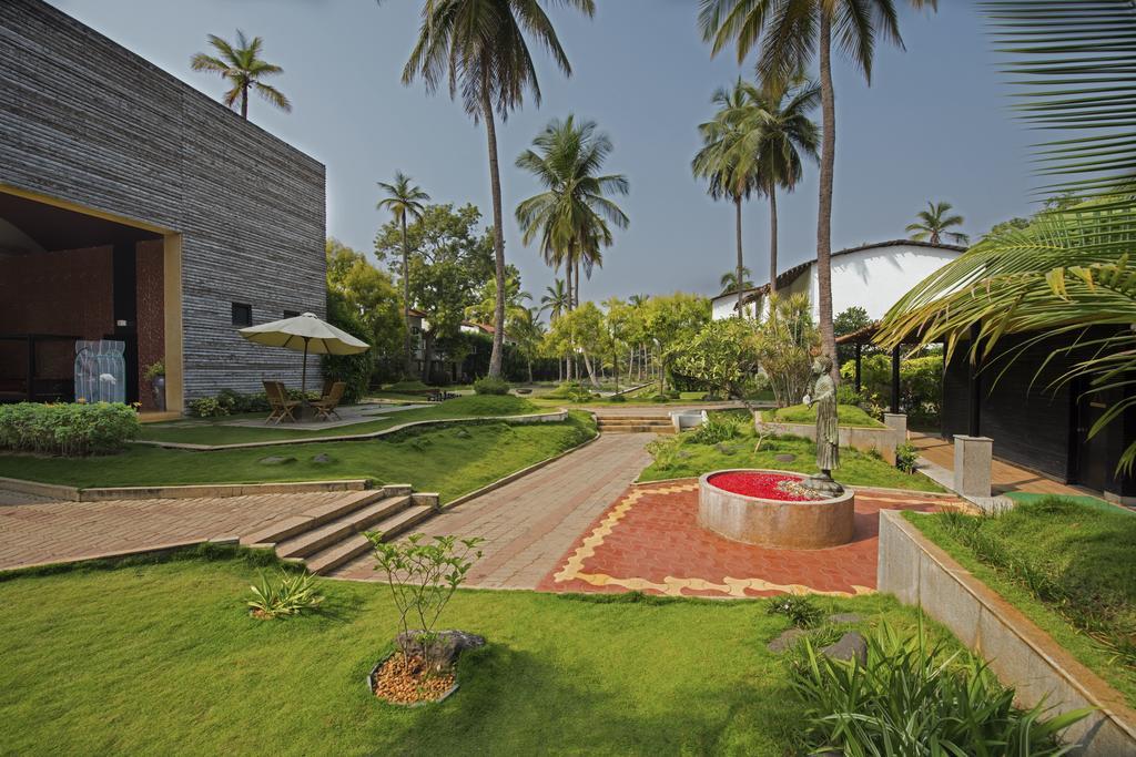 The Windflower Resort & Spa, Mysore Bagian luar foto