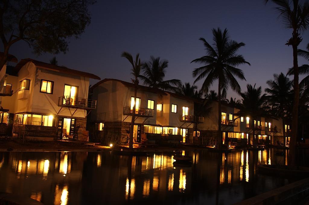 The Windflower Resort & Spa, Mysore Bagian luar foto